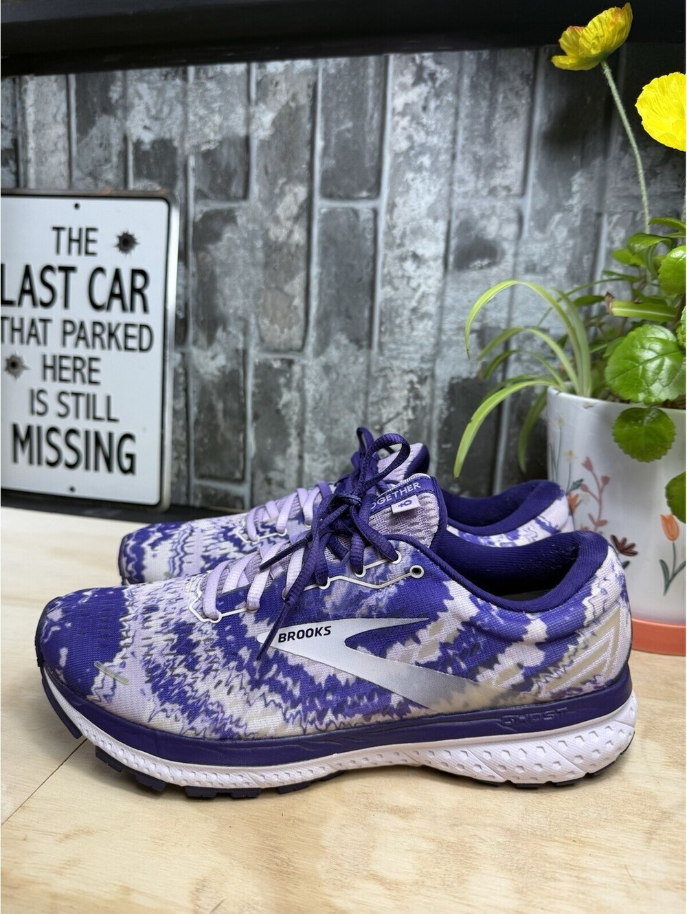 Brooks Ghost 13 Unity Women’s Size 10 Purple White Running Shoes